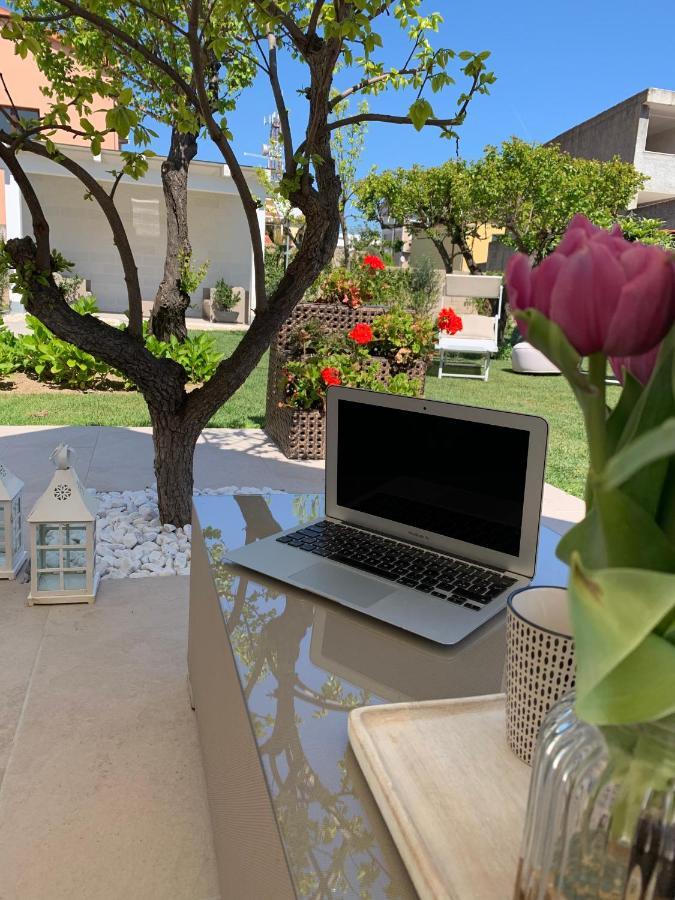 Enjoy Your Stay - Guest House - Olbia Exteriör bild