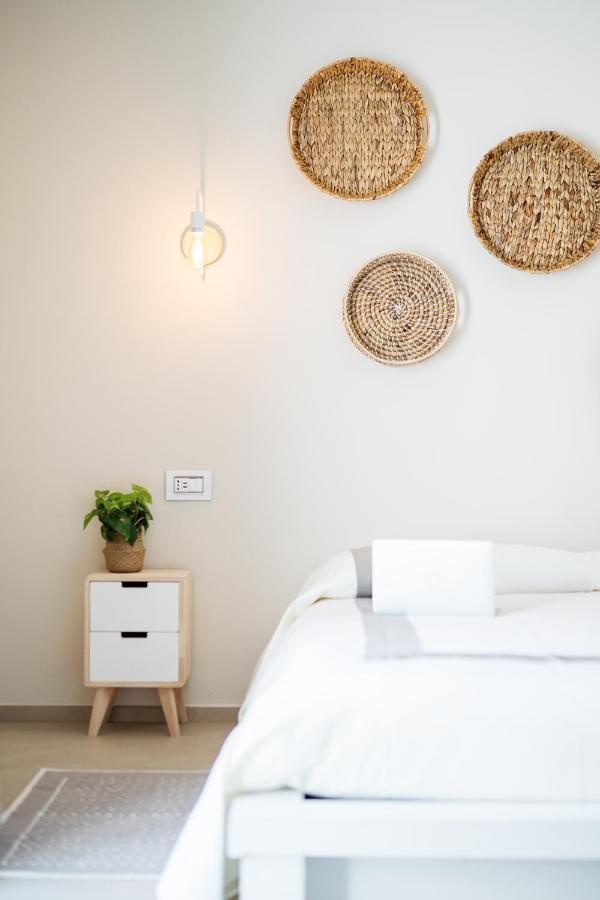 Enjoy Your Stay - Guest House - Olbia Exteriör bild