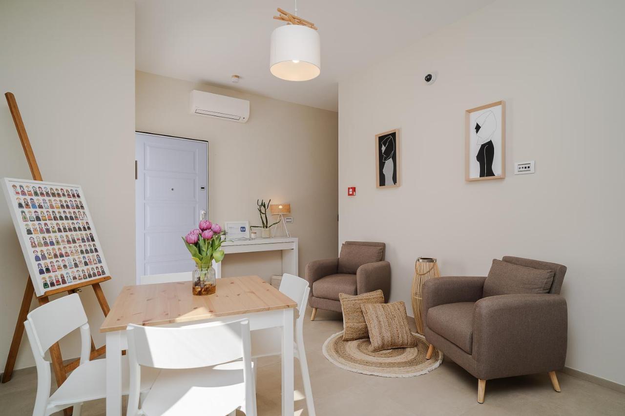 Enjoy Your Stay - Guest House - Olbia Exteriör bild