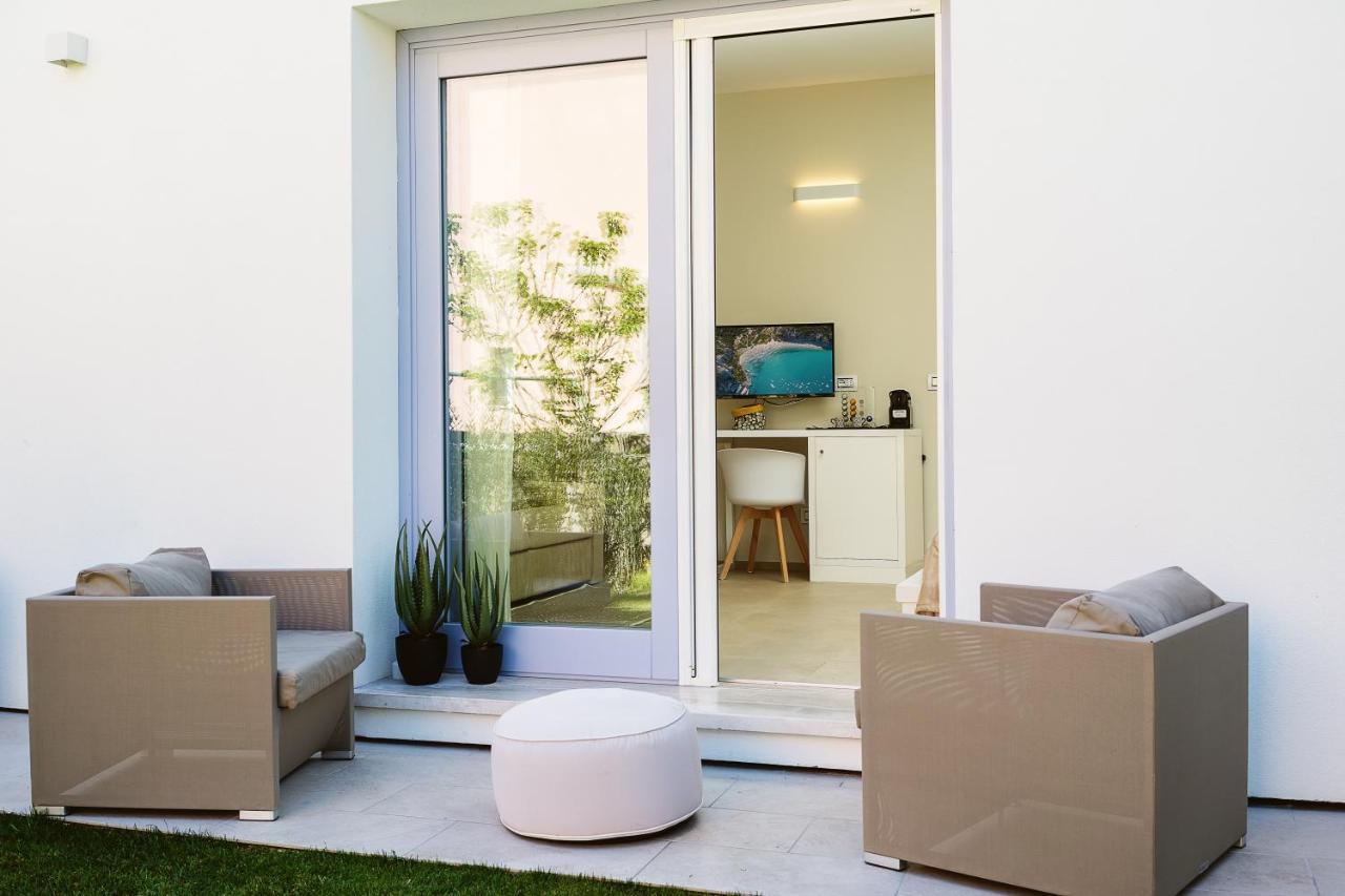 Enjoy Your Stay - Guest House - Olbia Exteriör bild