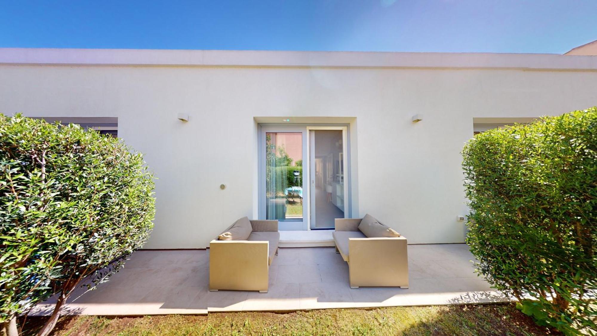 Enjoy Your Stay - Guest House - Olbia Exteriör bild